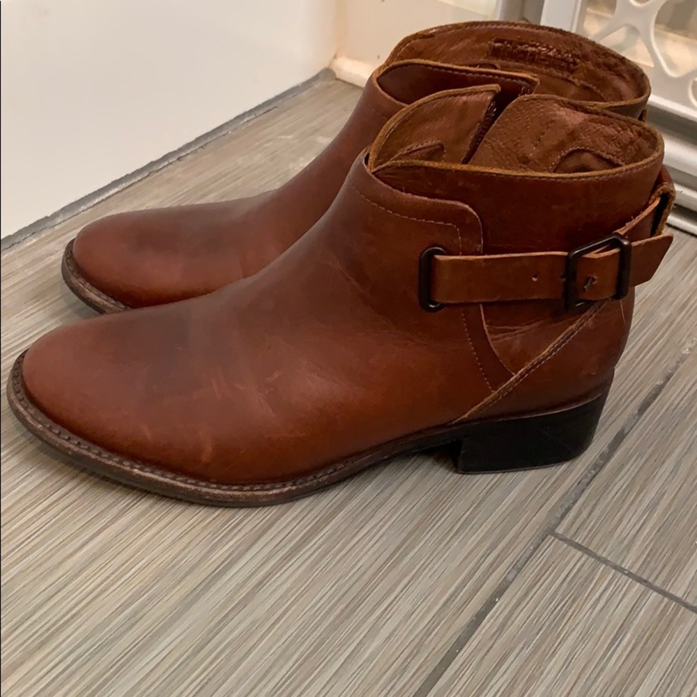 Ugg Barnett cognac